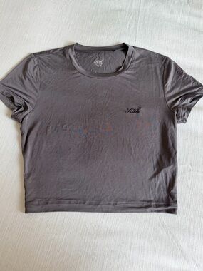 KITH Women Active Mulberry cropped performance Tee slate gray Medium